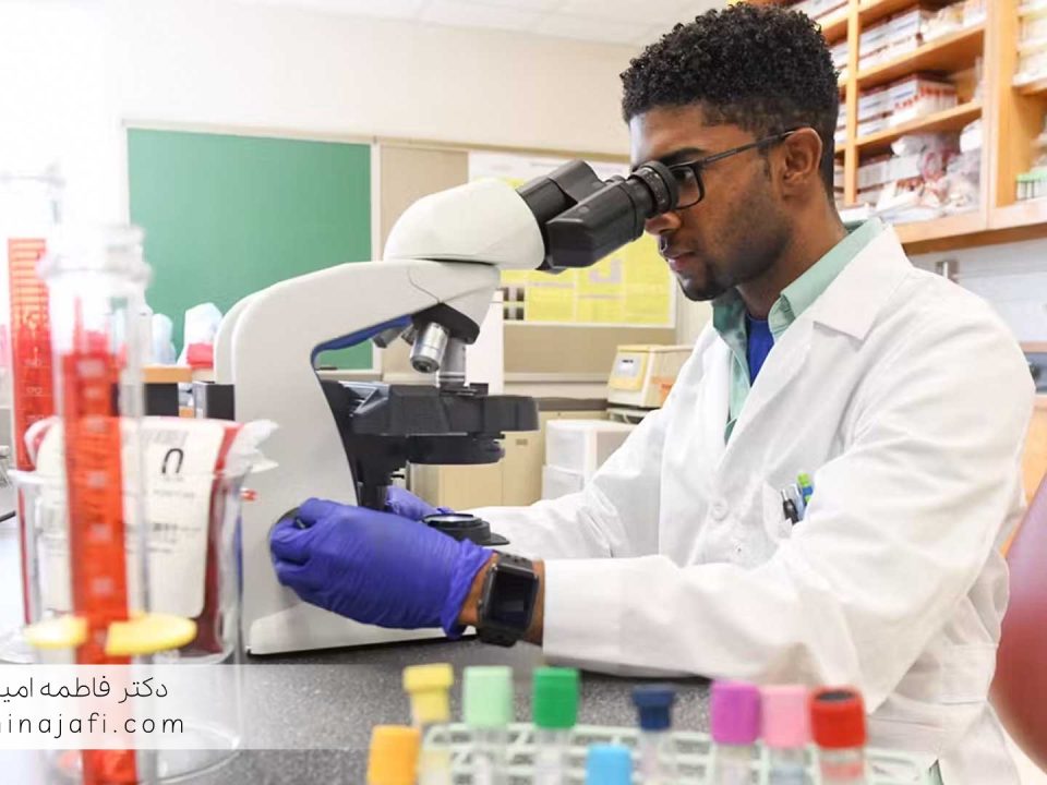 انتخاب و اعتباردهی تأمین‌کنندگان مواد مصرفی و راه‌اندازی و اعتبارسنجی کلین‌روم دارویی